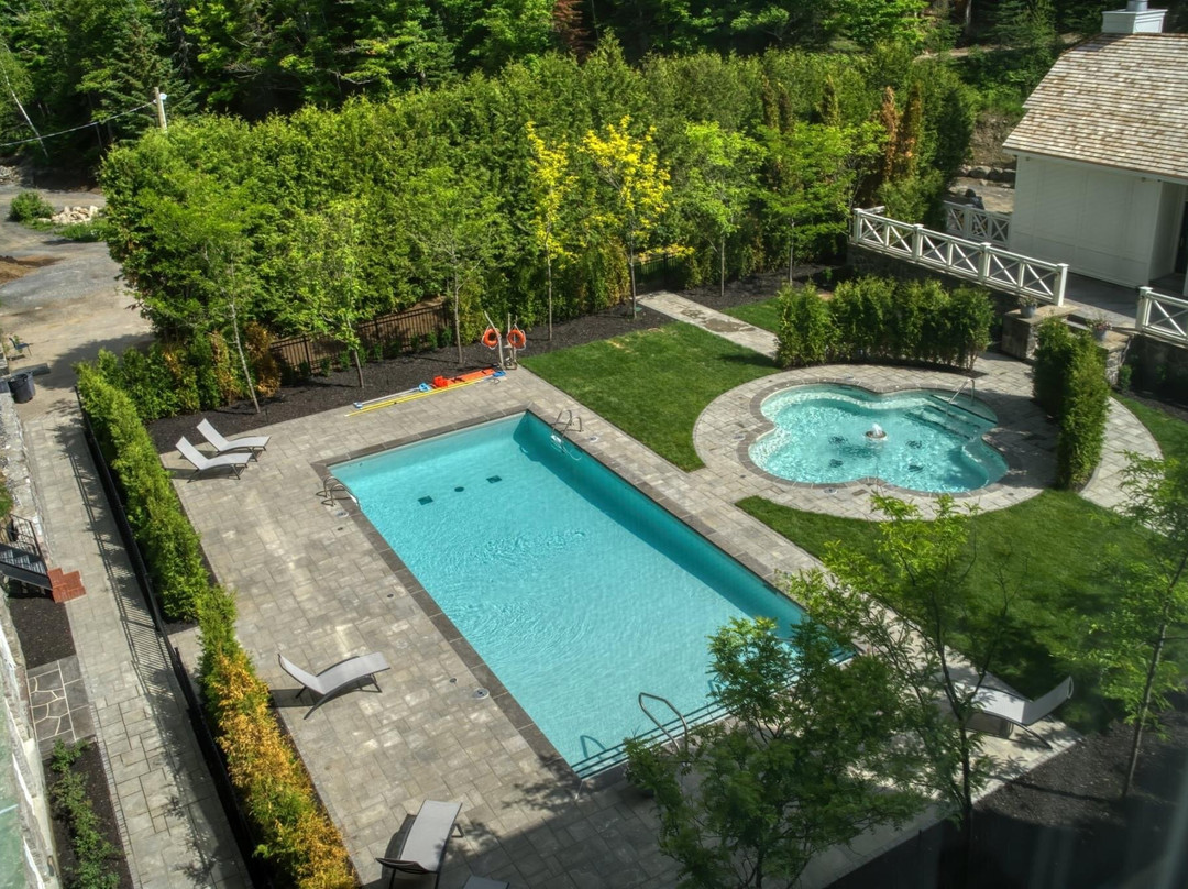 Stonehaven Le Manoir主图