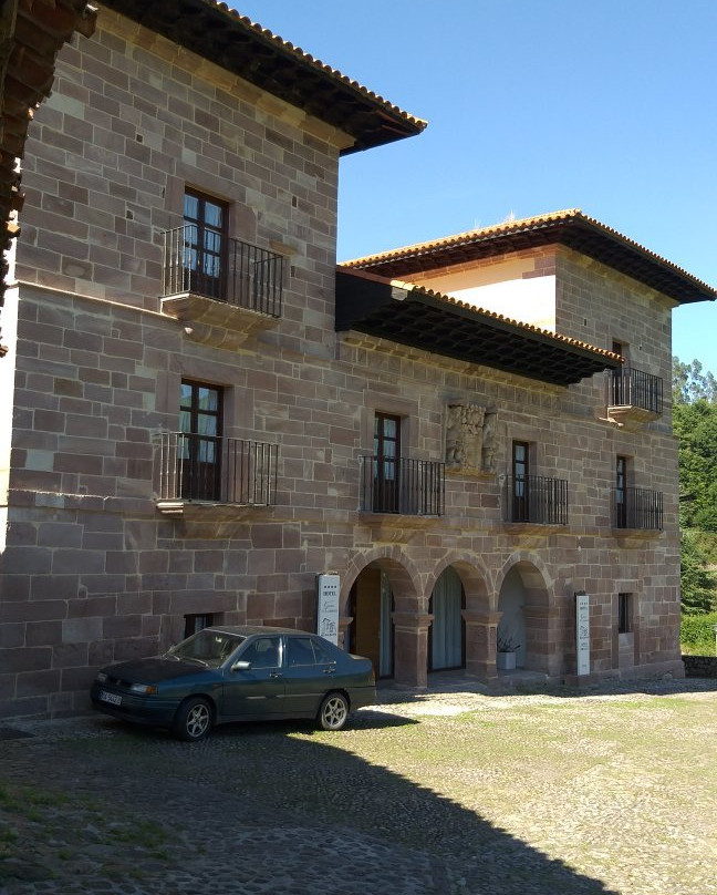 Palacio de Los Mier-Carmona必去景点