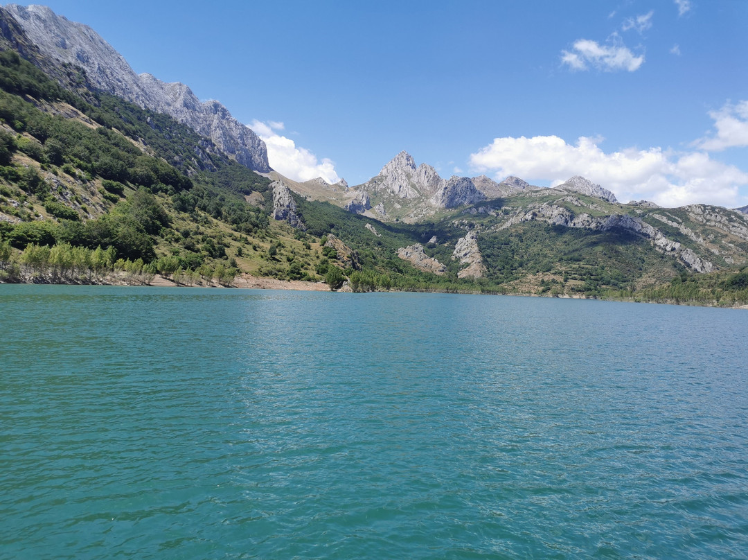 Paseos en Barco por el embalse de Riano景点图片