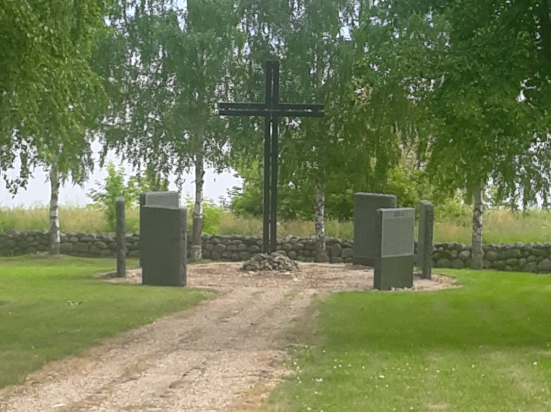 German Memorial Cemetery景点图片