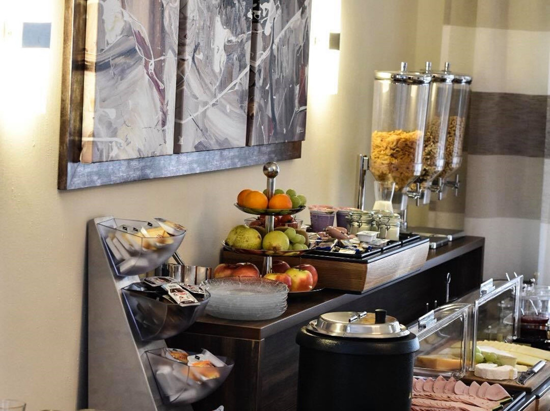 Martins Klause Airport Messe Hotel主图