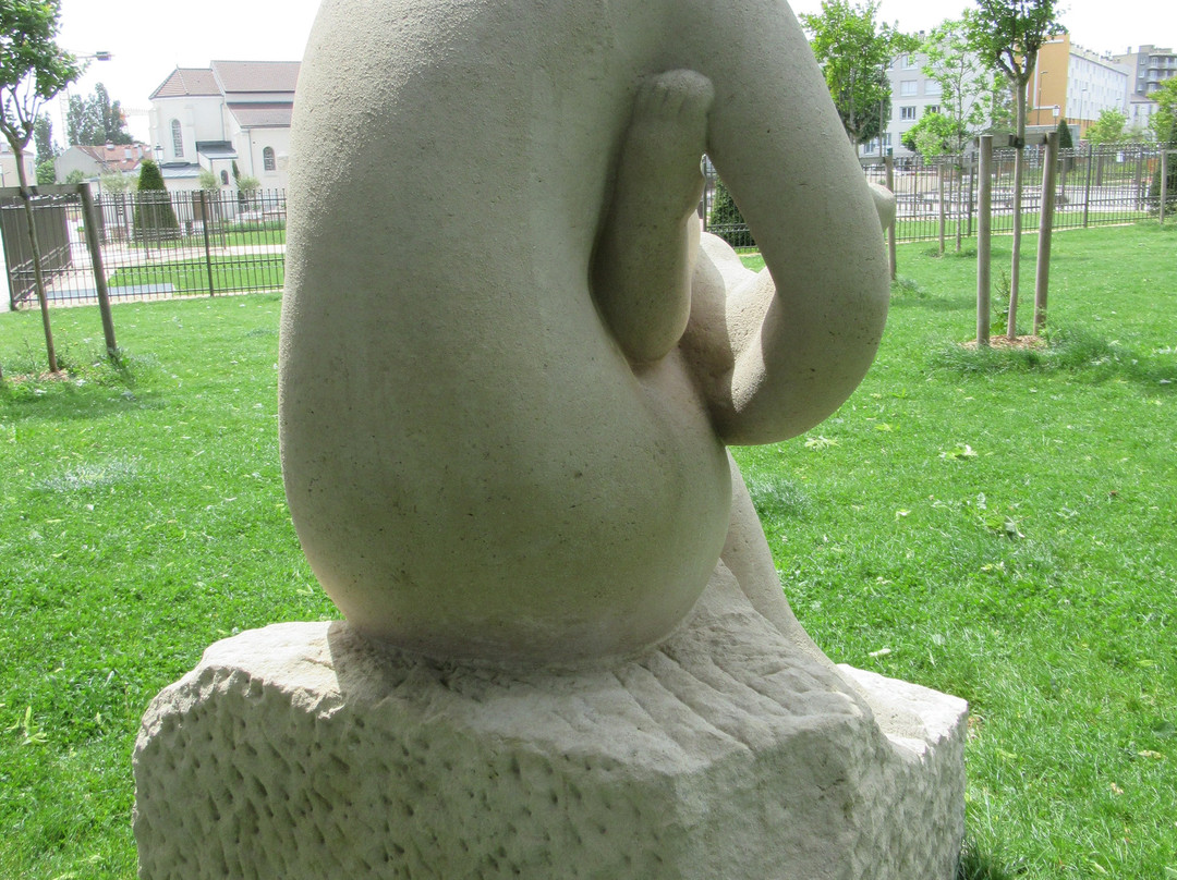 Place Foch-Gagny必去景点