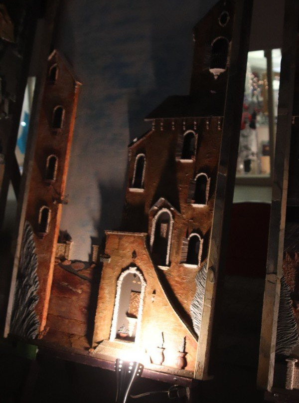 周四集市-棕榈泉市必去景点