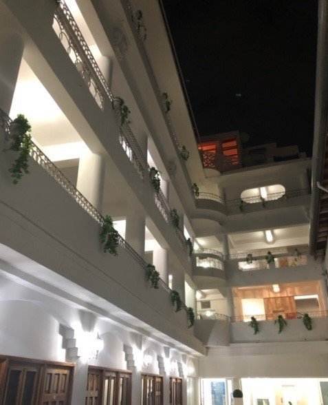 梅里亚庞塞酒店主图