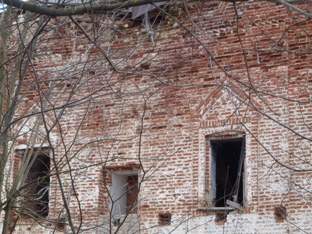 Church of the Protection of the Holy Virgin景点图片