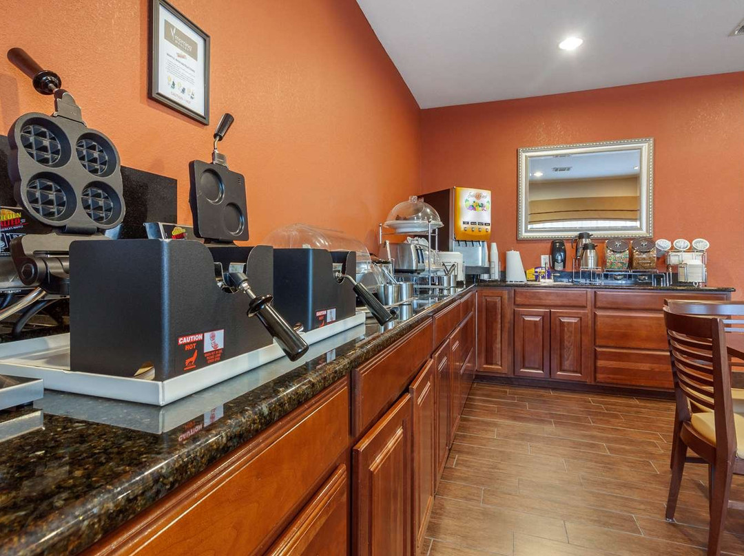 Sleep Inn & Suites Hays I-70主图