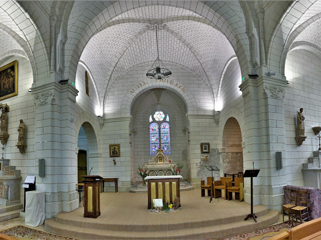 Eglise Saint Maixent-Veigne必去景点