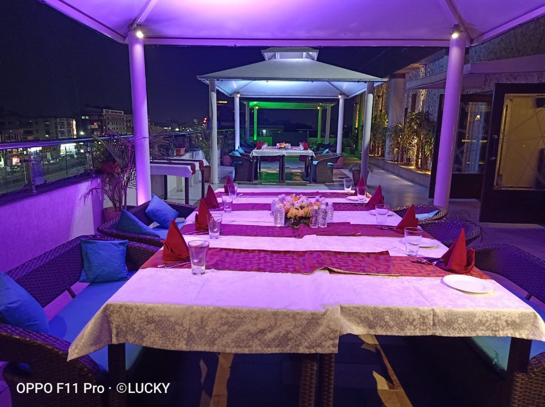 Sapna Clarks Inn主图