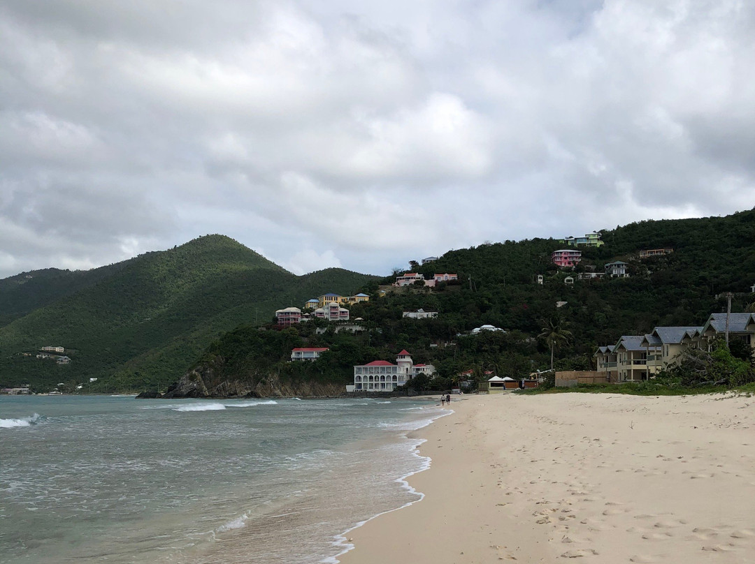 Long Bay Beach景点图片