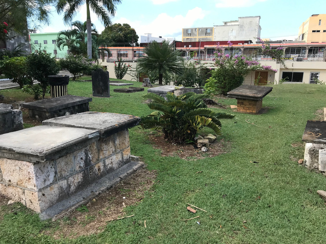St James Parish Church-蒙特戈贝必去景点