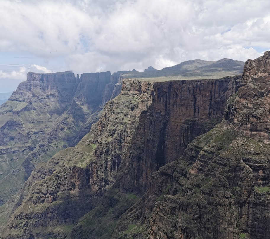Amphitheatre Chain Ladders-Phuthaditjhaba必去景点