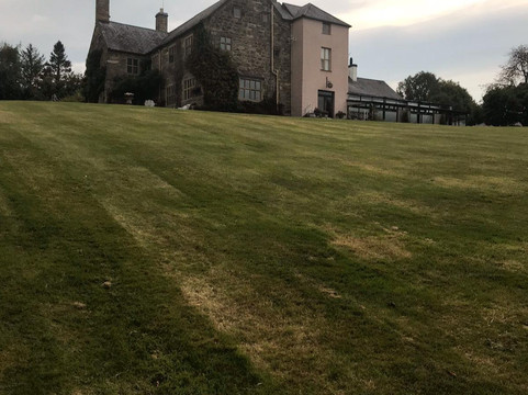 Talhenbont Hall主图