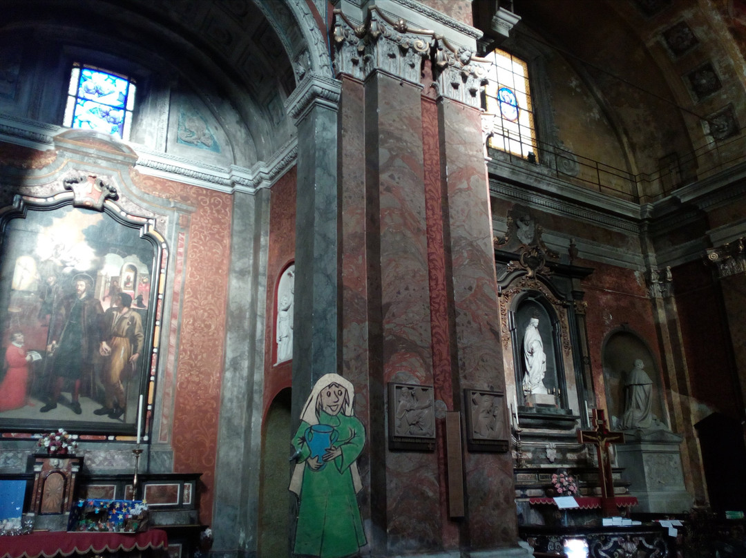Chiesa di Santa Eufemia-诺瓦拉必去景点