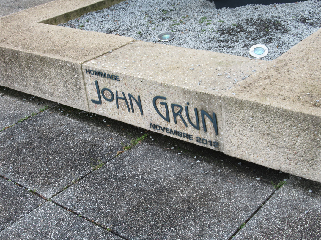 Monument pour John Grün