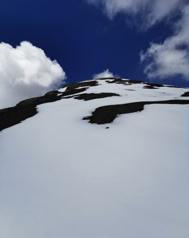 Tunari Peak景点图片