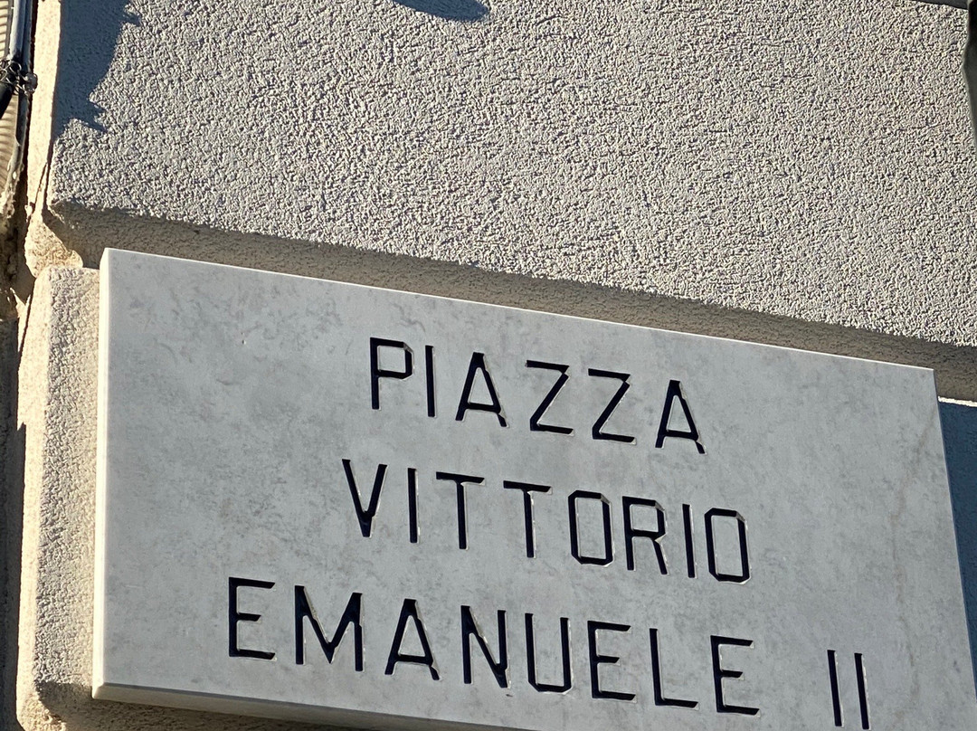 Piazza Vittorio Emanuele II-布林迪西必去景点