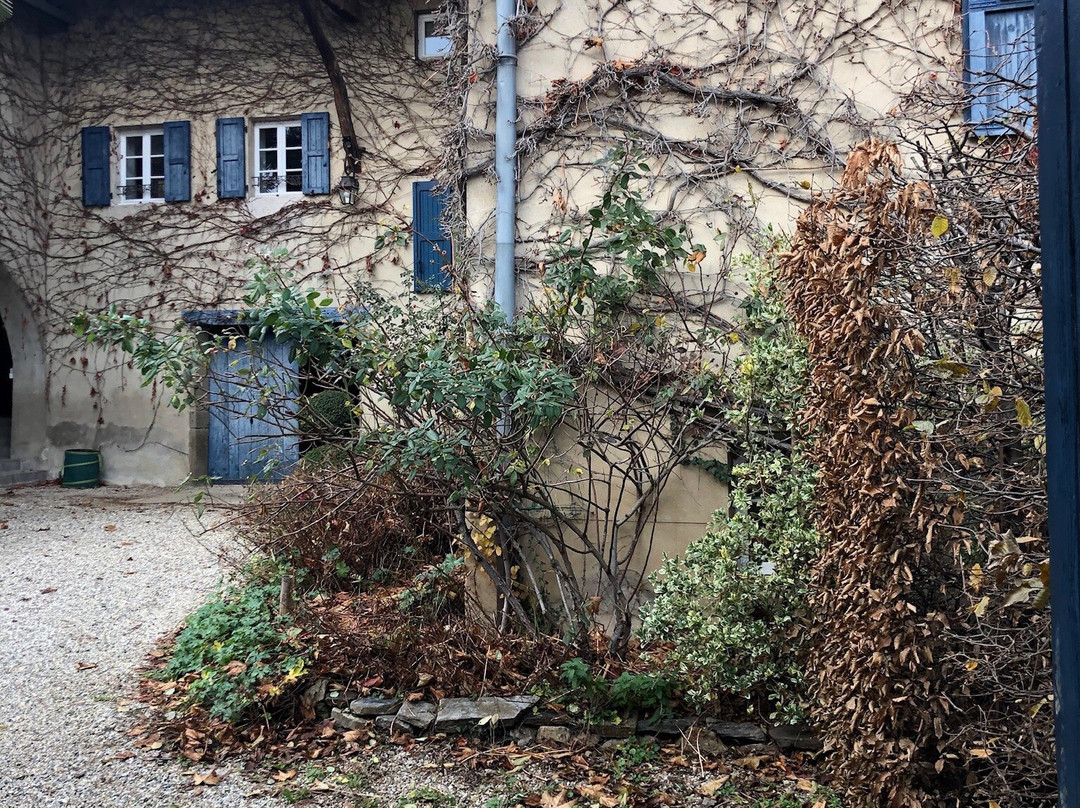 Le Clos Du Perret主图