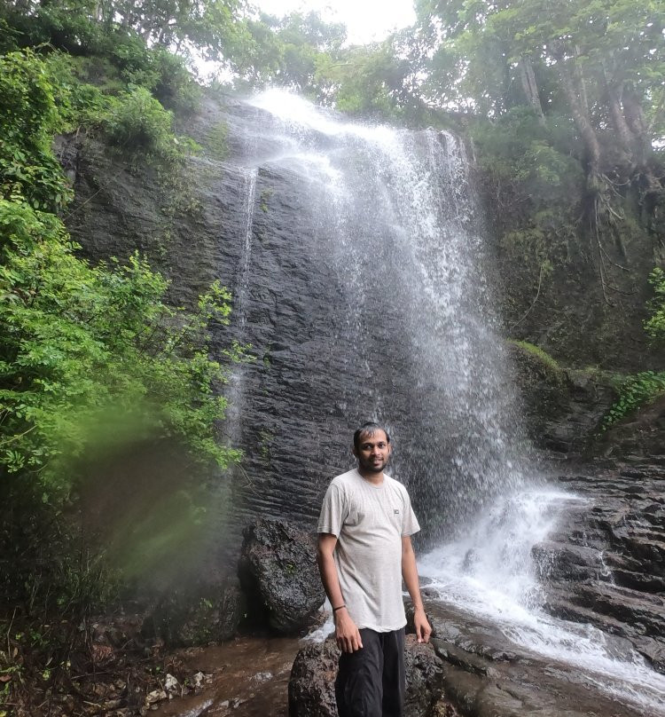 Paloor Kotta Waterfall景点图片