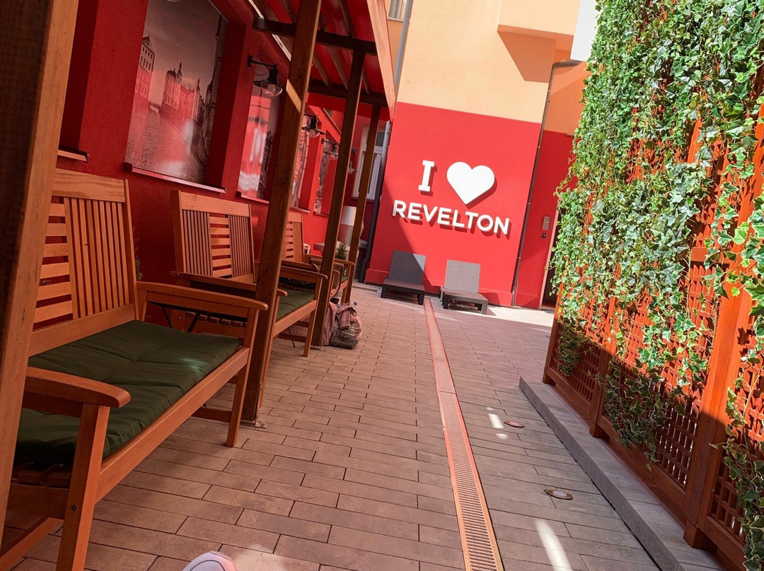 Revelton Studios Karlovy Vary主图