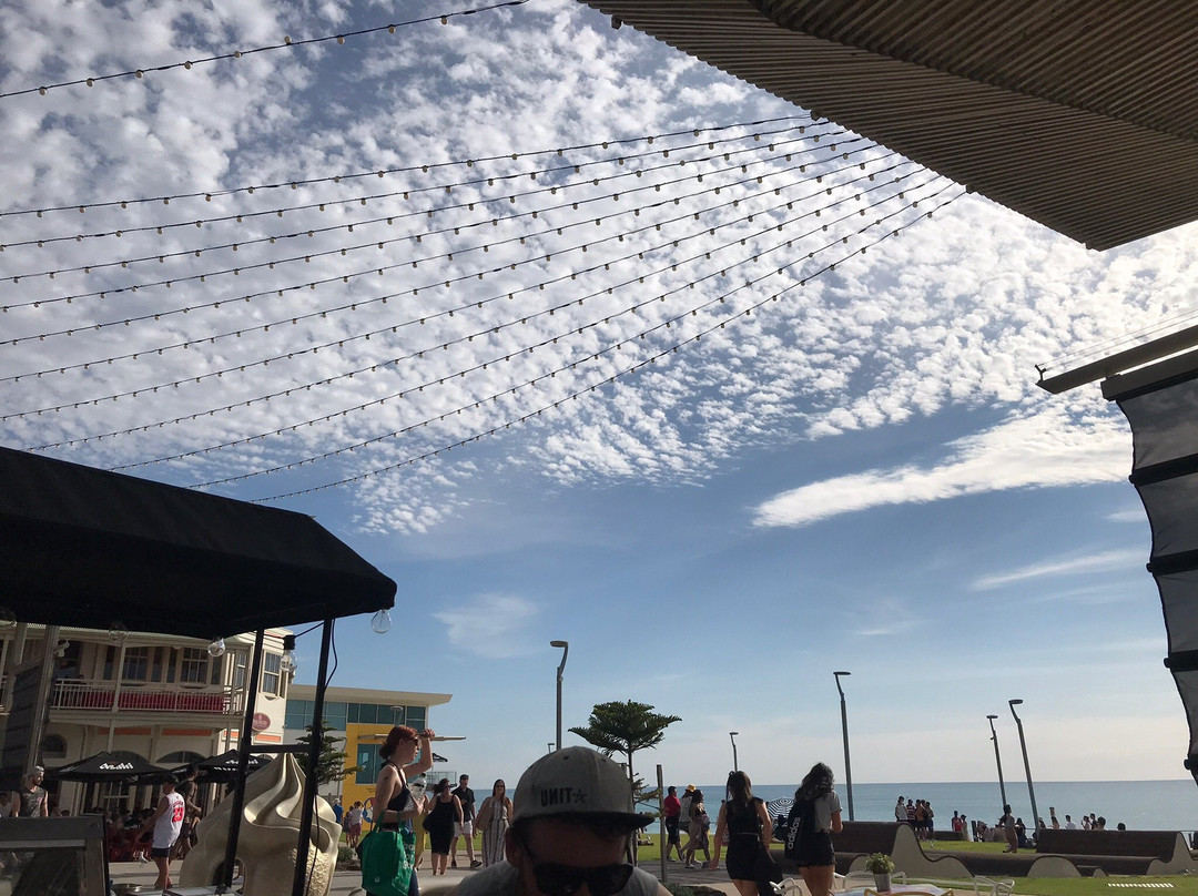 Henley Square景点图片