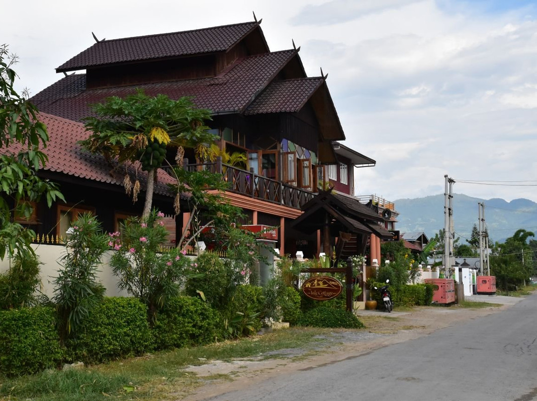 因勒小屋精品酒店主图