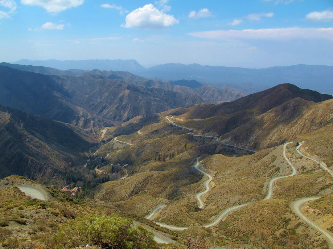 Camino de las Las 100 Curvas景点图片