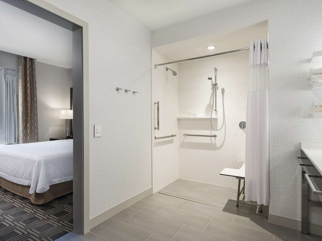 Hampton Inn & Suites Bridgewater主图