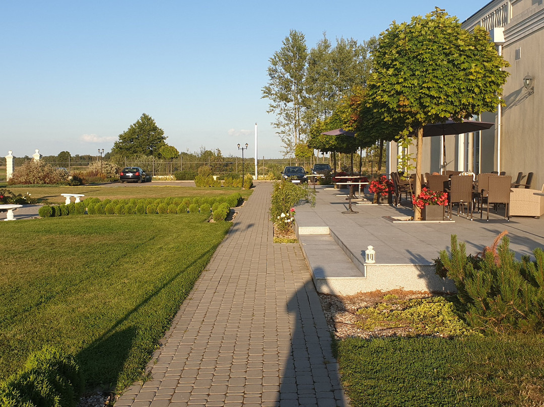 Parisel Palace Hotel Restauracja Wesela Łuków主图