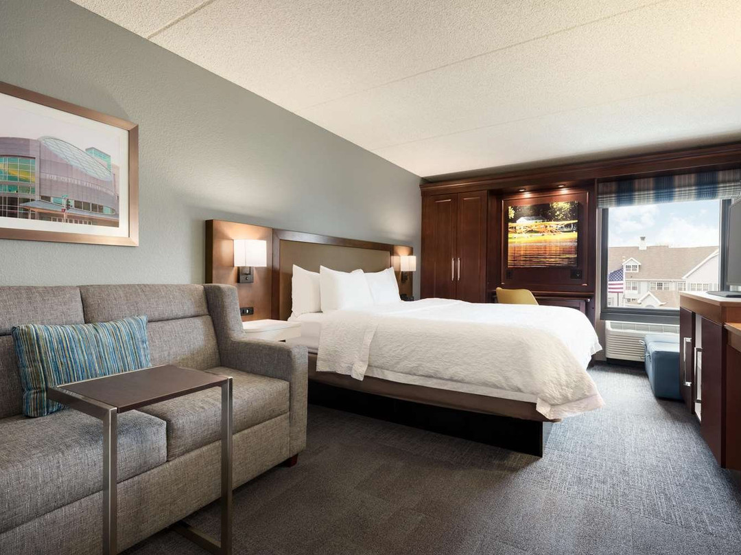 Hampton Inn Appleton Fox River Mall Area主图