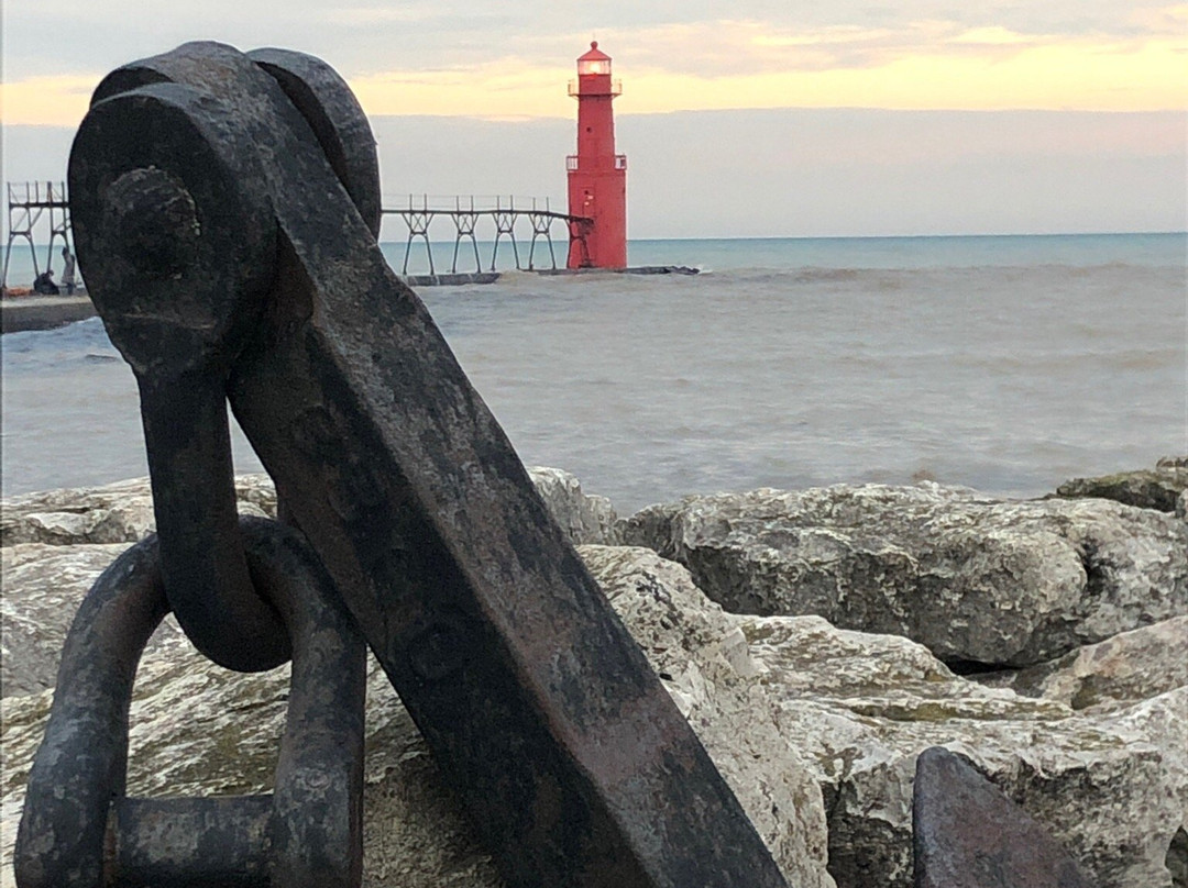 Algoma Pierhead Lighthouse-Algoma必去景点
