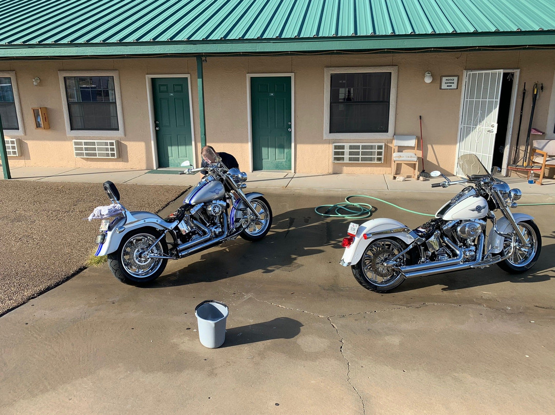 Adobe Inn Motel主图