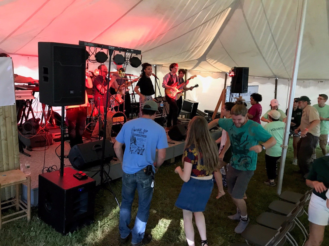 布里斯托尔旅游景点-Indian Rock Nature Preserve