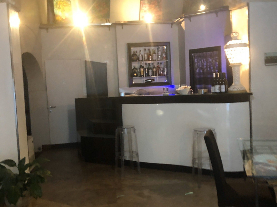 乌夏尔多梅酒店主图