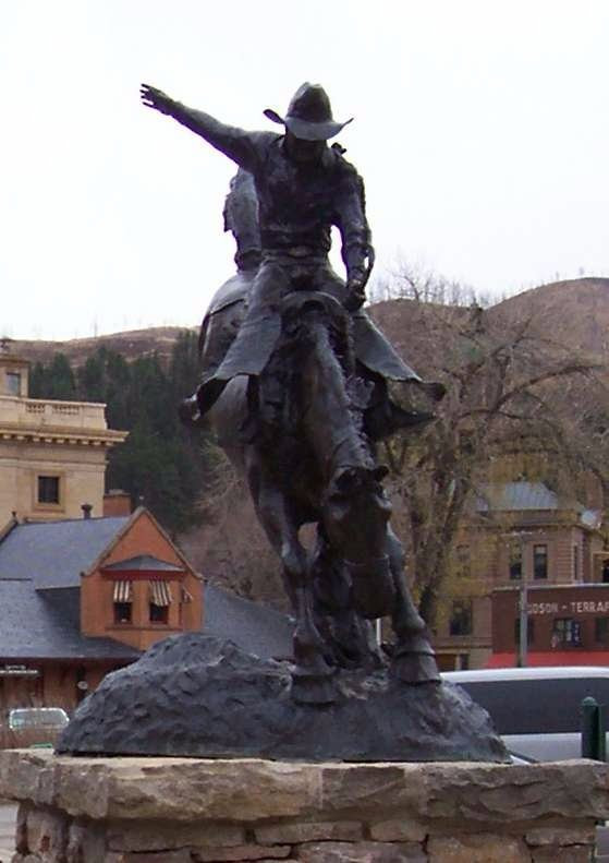 Rodeo Cowboy T.C.Halloway Statue景点图片