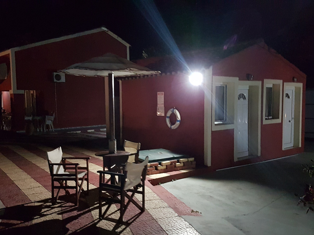 Haroula Apartments主图