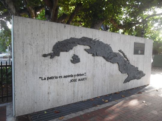Cuban Memorial Boulevard Park-迈阿密必去景点