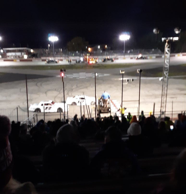 Rockford Speedway-Loves Park必去景点