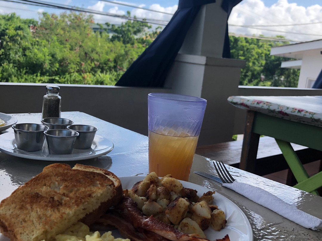 Le Papillion Cafe Grenada (格林纳达)餐厅/美食点评 餐厅地址/餐厅电话/餐厅周边信息/餐厅推荐菜