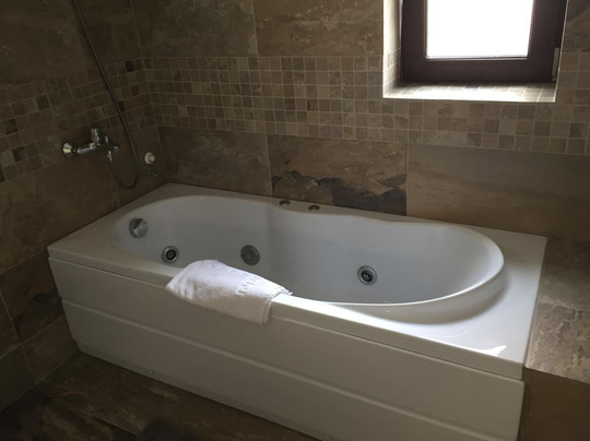 Uphill Residence主图