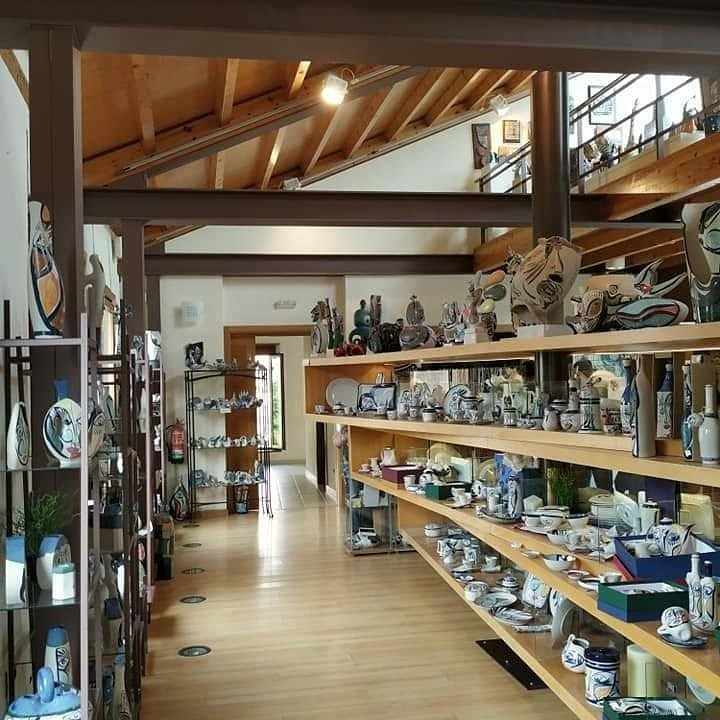 Regal Cerámica-比韦罗必去景点