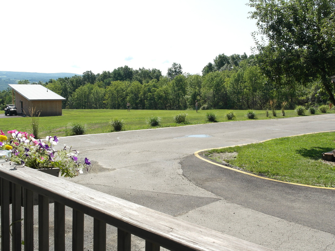 Lakeside Resort主图