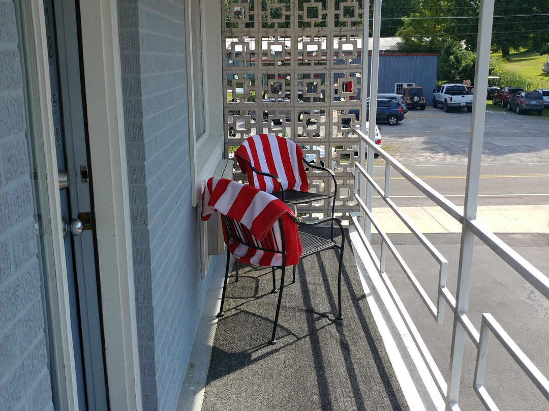 Grand Rivers Inn主图