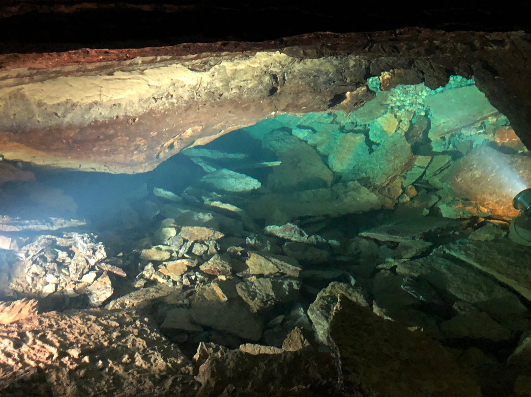 Les Grottes de Bèze-Beze必去景点