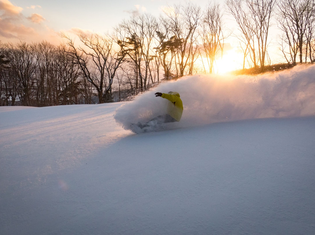 Hoshino Resorts Nekoma Mountain-盘梯町必去景点