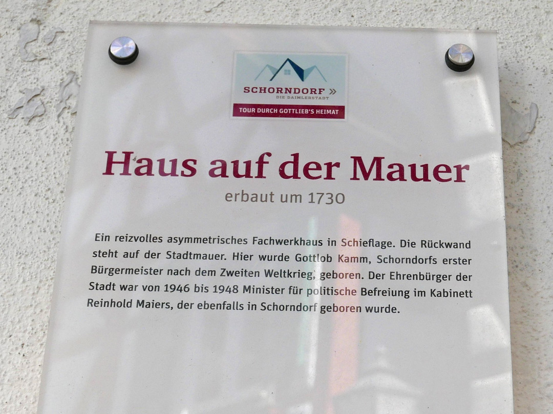 Haus auf der Mauer景点图片