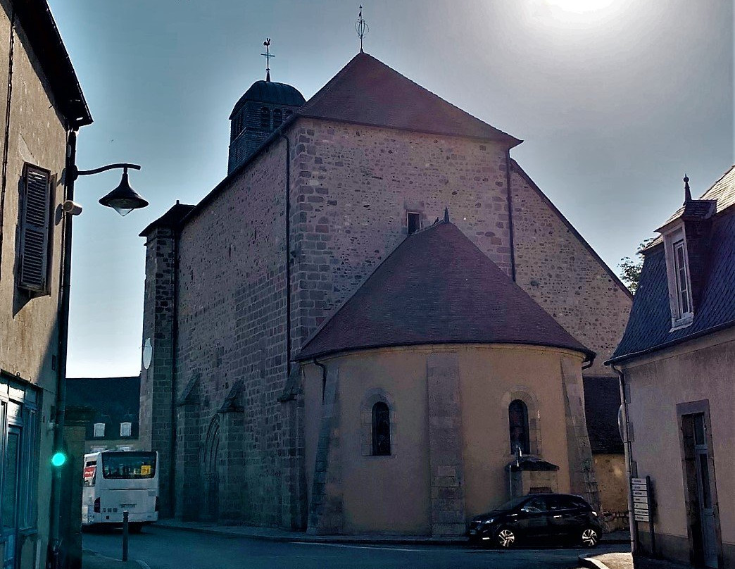 Église Saint-Martin de Gouzon景点图片