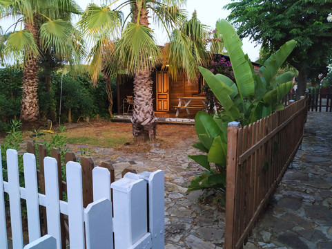 Roche旅游攻略图片