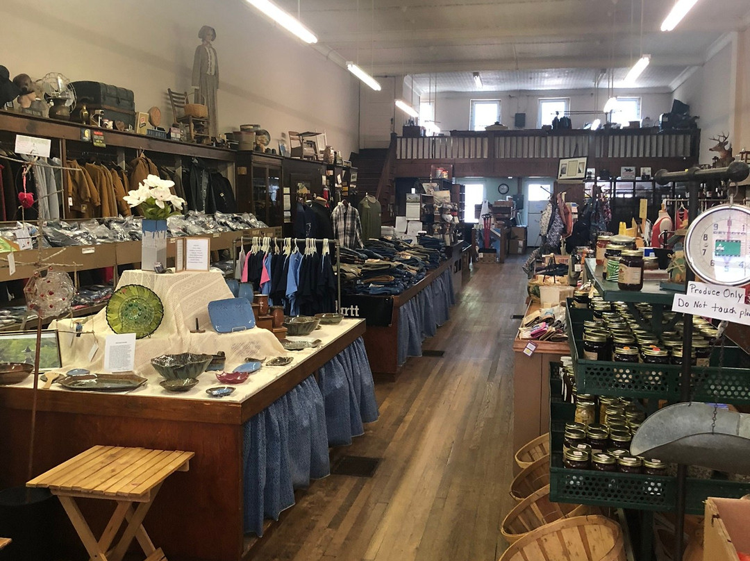 Penland & Sons Department Store景点图片