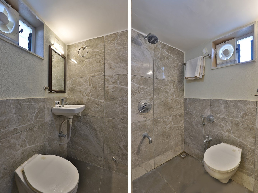 Hotel Om Palace And Party Plot Palitana主图