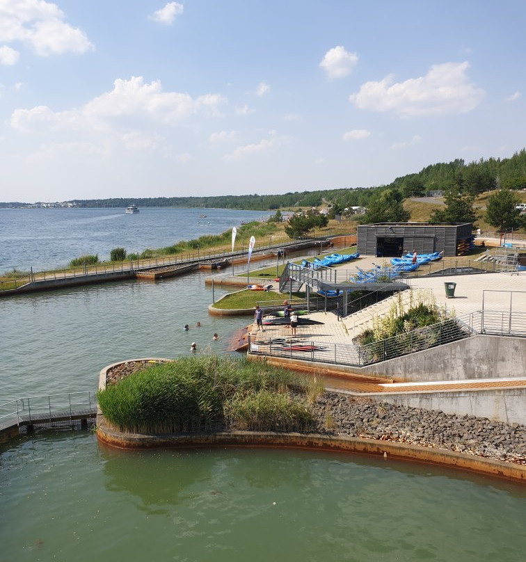 Rotha餐馆和美食-KANU Wildwasser-Terrasse